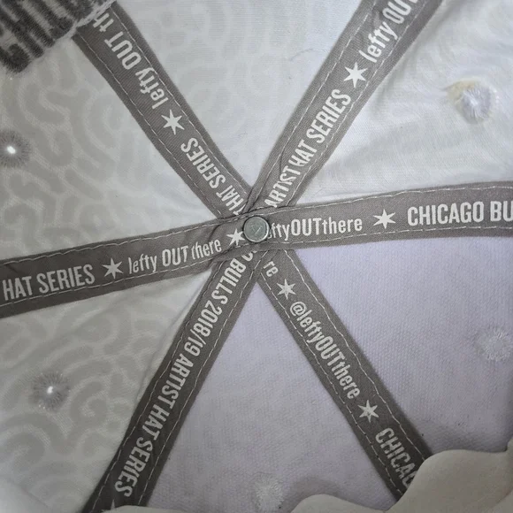 CHICAGO BULLS BMO Melonwear Snapback Hat white grey nwot - Picture 5 of 6